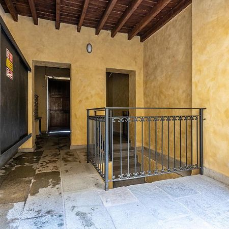 Xenia Apartments - Accogliente Pied-A-Terre Sui Navigli Milaan Buitenkant foto