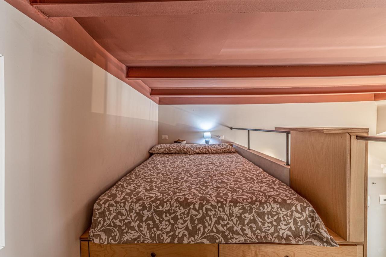 Xenia Apartments - Accogliente Pied-A-Terre Sui Navigli Milaan Buitenkant foto